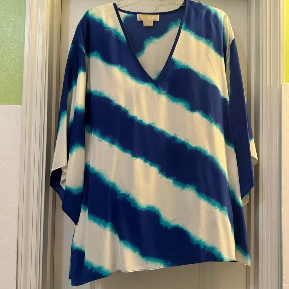 MICHAEL Michael Kors 100% Silk Beautiful Blouse